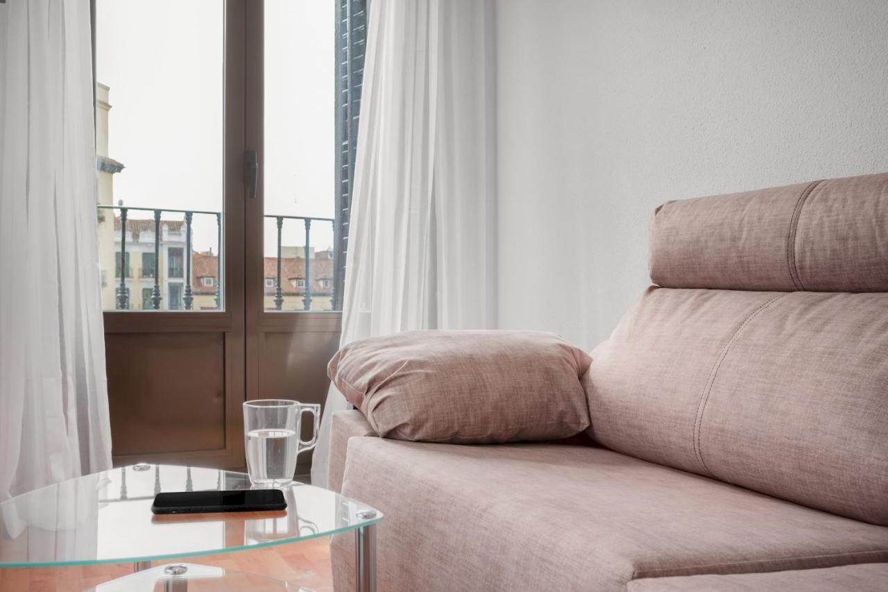 2 Bedrooms 1 Bathroom Furnished - Center - Bright - Mintystay Мадрид Екстериор снимка